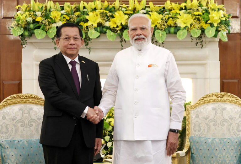 Modi hosts Hlaing to boost India-Myanmar ties
